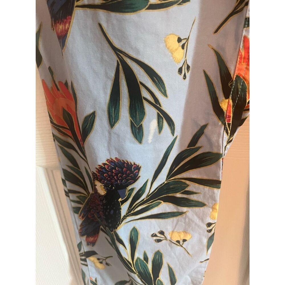 Light Blue Parrot Floral Scrub Set - Picture 7 of 11